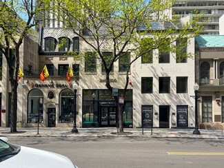 Plus de détails pour 114 E Oak St, Chicago, IL - Local commercial à louer