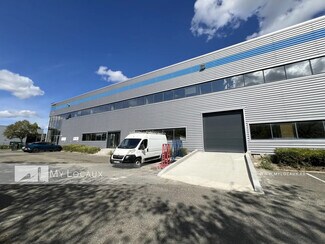 Plus de détails pour Local d'activités à louer