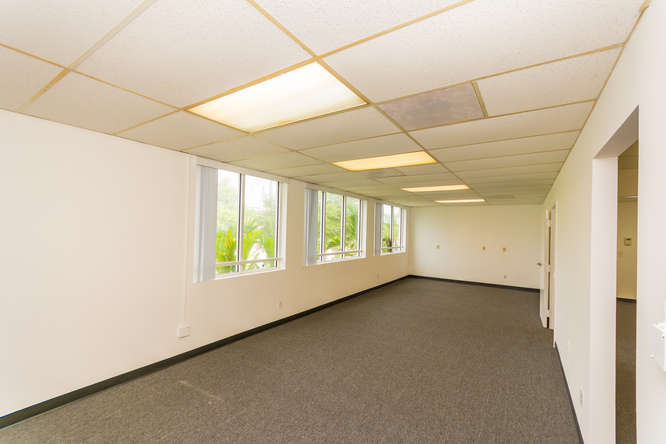 10484-10500 NW 50th St, Sunrise, FL à louer Photo de l’immeuble– Image 1 sur 2