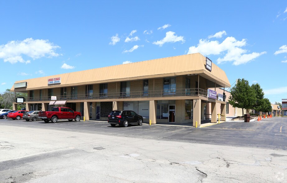 3800 E State St, Rockford, IL à louer - Photo de l’immeuble – Image 3 sur 8