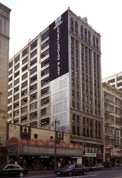 830-834 S Broadway, Los Angeles, CA à louer - Photo de l’immeuble – Image 3 sur 15