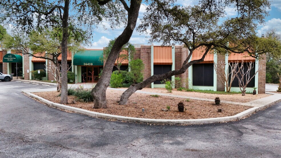 16410 Blanco Rd, San Antonio, TX à vendre - Photo de l’immeuble – Image 3 sur 11