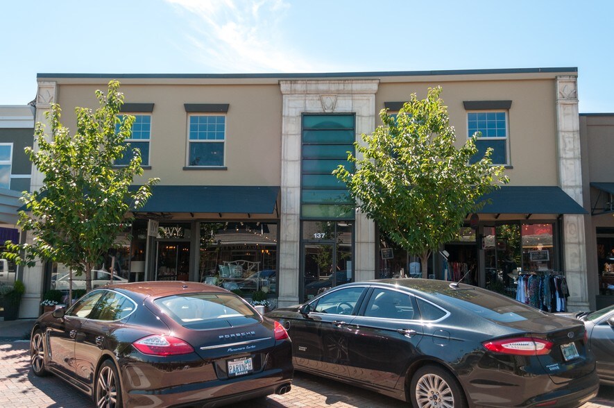 129-141 Park Ln, Kirkland, WA à louer - Photo de l’immeuble – Image 2 sur 4