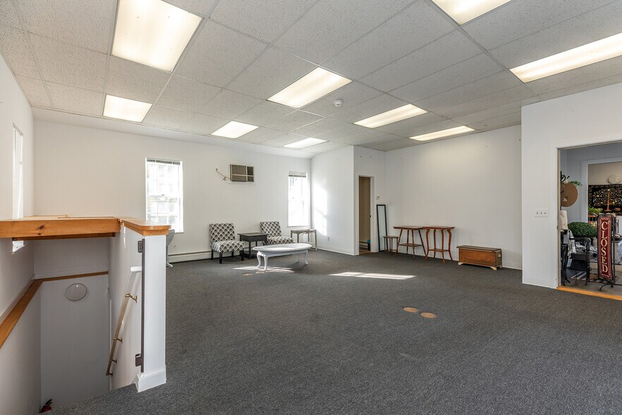 22 Kent Road, Cornwall Bridge, CT à vendre - Photo de l’immeuble – Image 3 sur 51