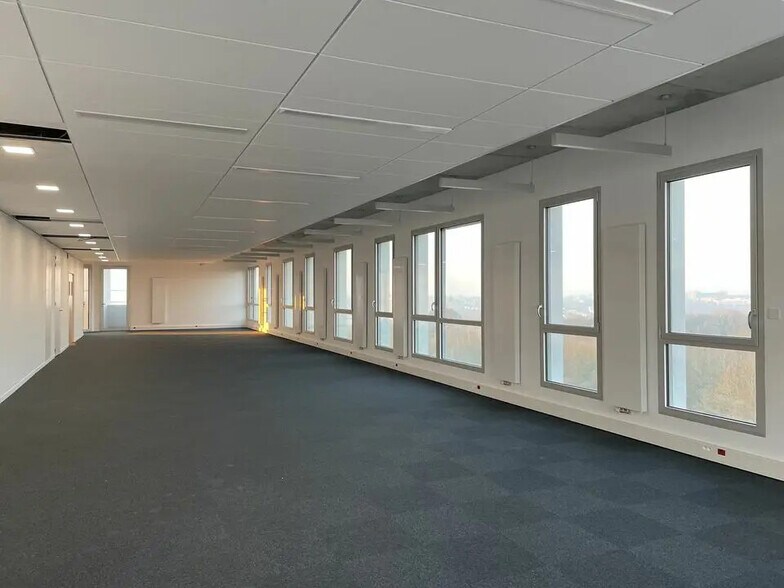 Bureau dans Saint-Herblain à vendre - Photo de l’immeuble – Image 2 sur 9