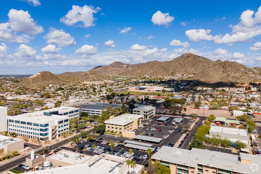 9225 N 3rd St, Phoenix, AZ à louer - Aérien – Image 2 sur 20