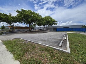 52 SW 5th Ct, Pompano Beach, FL à louer Photo intérieure– Image 2 sur 4