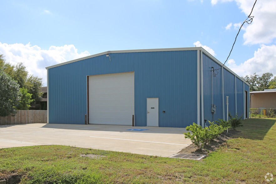 2820 Morning Glory Dr, Pasadena, TX à louer - Photo principale – Image 1 sur 7