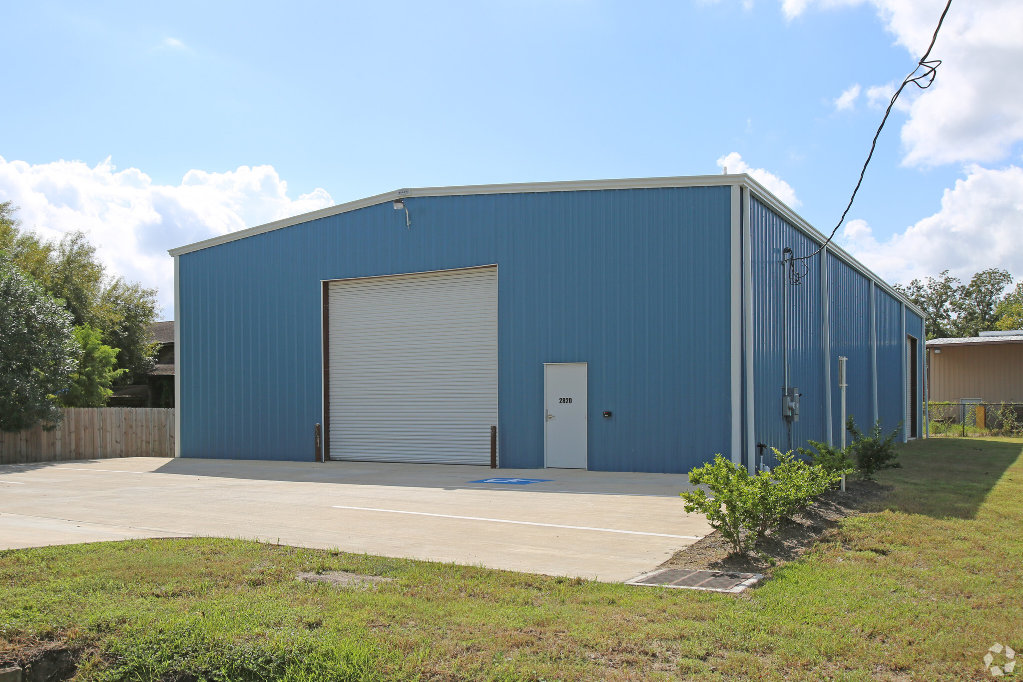 2820 Morning Glory Dr, Pasadena, TX à louer Photo principale– Image 1 sur 8