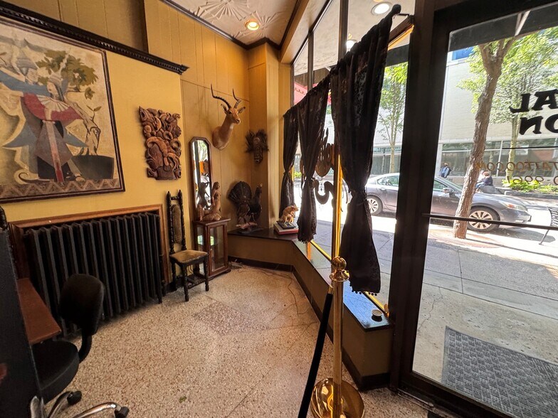 218-224 State St, Madison, WI à louer - Photo de l’immeuble – Image 3 sur 16