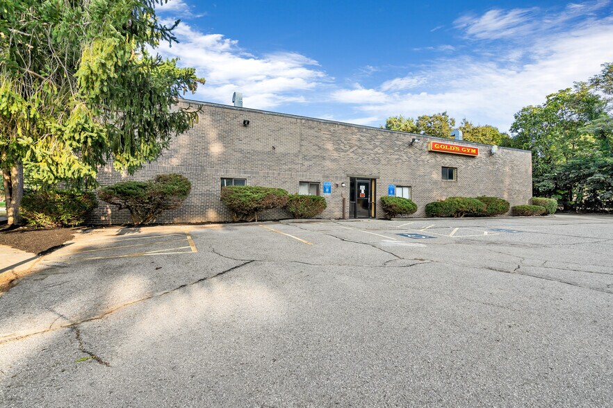 61 Domino Dr, Concord, MA à vendre - Photo de l’immeuble – Image 2 sur 8