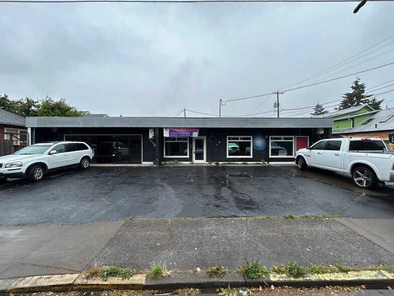 245 Van Buren St, Eugene, OR à louer - Photo de l’immeuble – Image 2 sur 22
