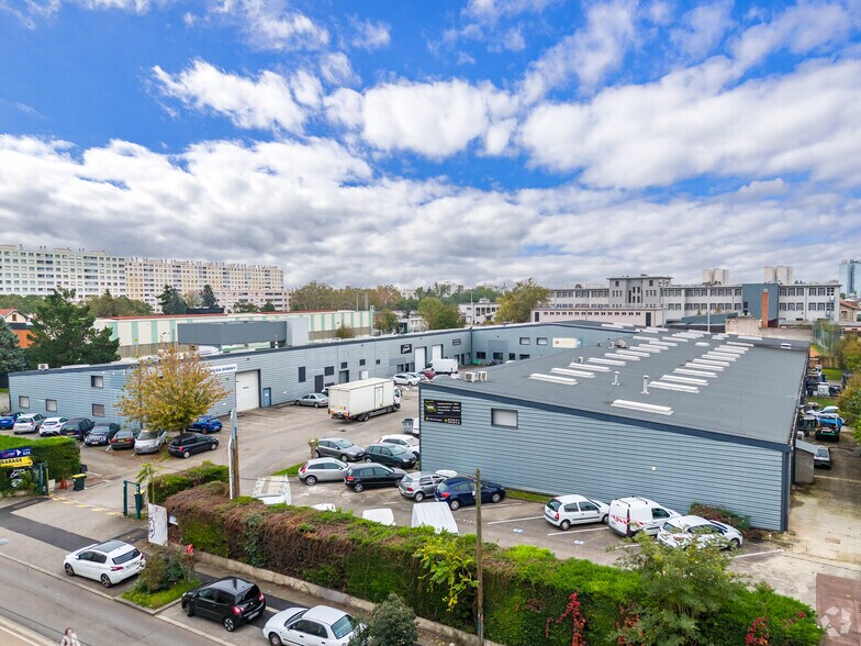 Local d’activités dans Villeurbanne à louer - Aérien – Image 2 sur 2
