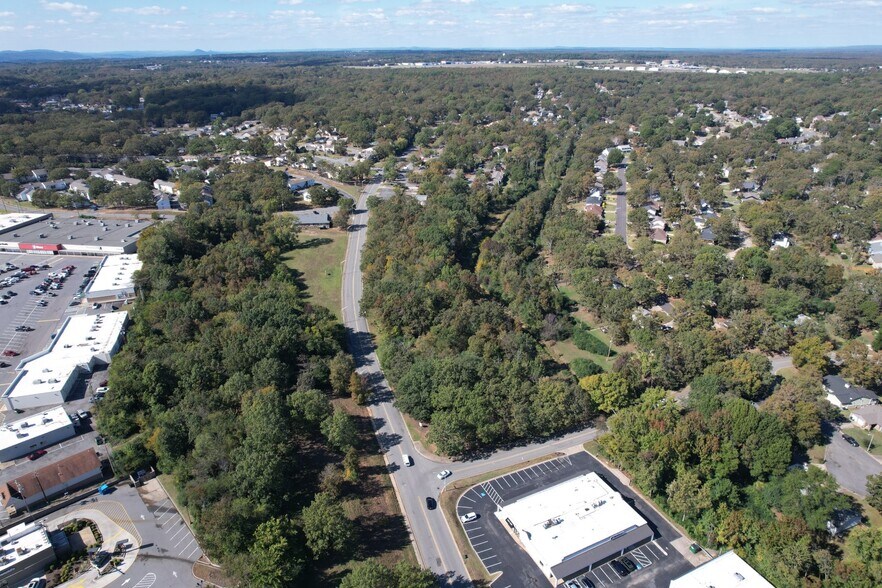 N Hills Blvd, North Little Rock, AR à vendre - Photo de l’immeuble – Image 3 sur 6