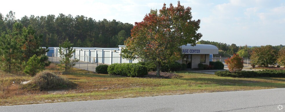 660 Lachicotte Rd, Lugoff, SC à vendre - Photo de l’immeuble – Image 2 sur 3
