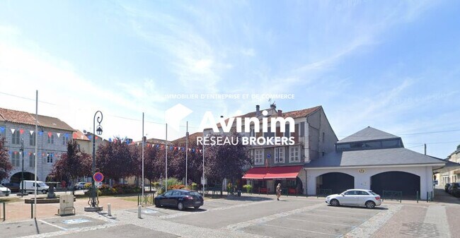 Plus de détails pour Local commercial à louer