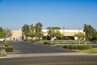 Plus de détails pour 1933 Deere Ave, Irvine, CA - Industriel/Logistique à louer