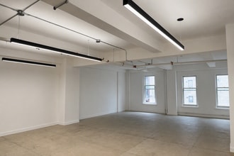 119-128 W 57th St, New York, NY à louer Photo intérieure– Image 1 sur 2