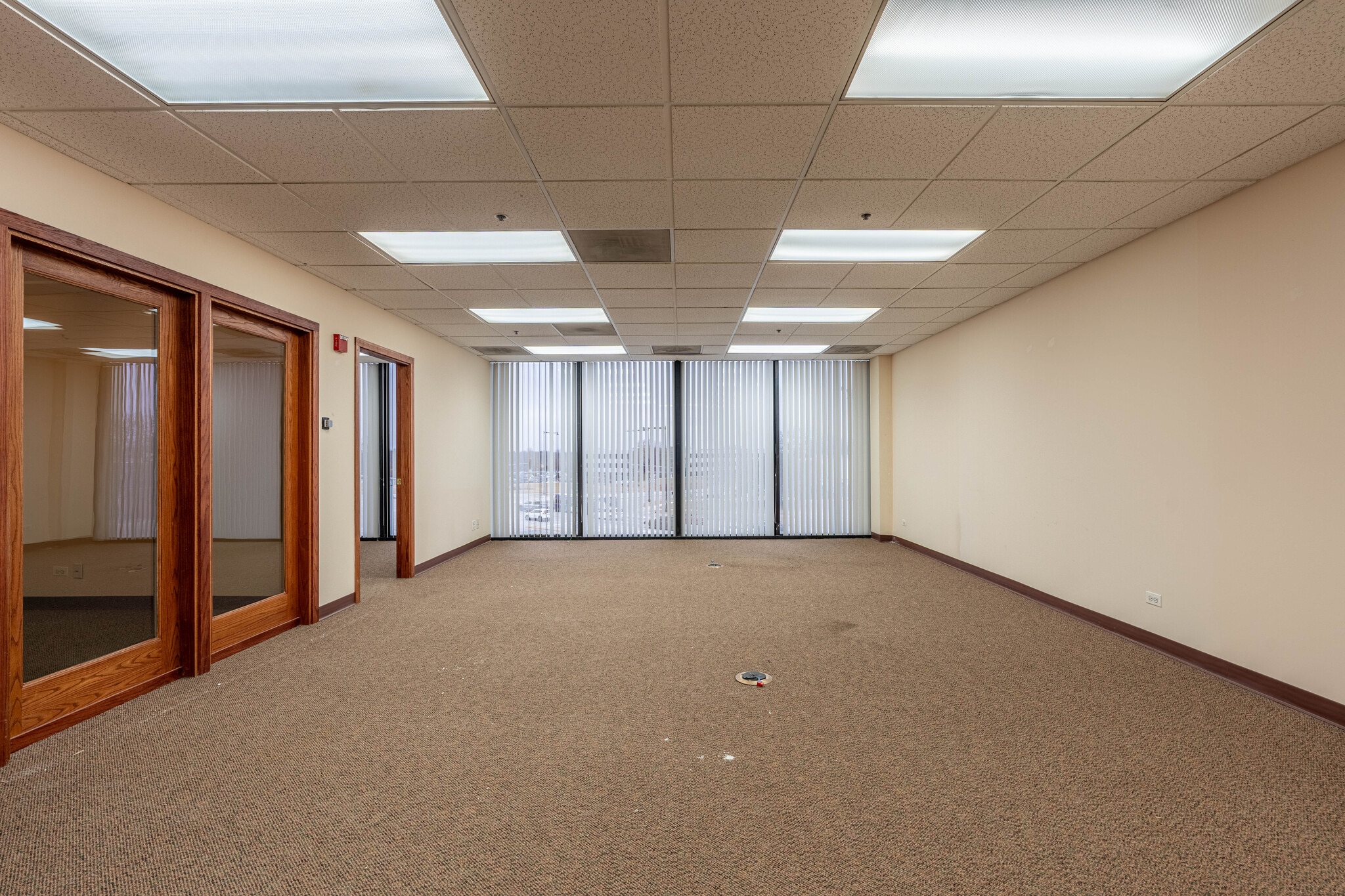 800 Enterprise Dr, Oak Brook, IL à louer Photo de l’immeuble– Image 1 sur 6