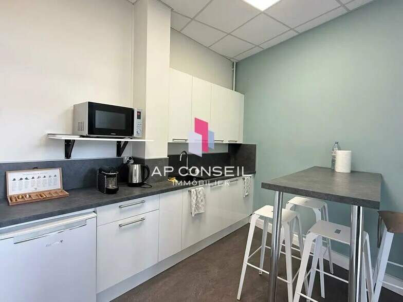 Bureau dans Le Chesnay-Rocquencourt à vendre - Photo intérieure – Image 3 sur 7