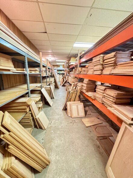 305 Main St, Shirley, IN à vendre - Photo de l’immeuble – Image 3 sur 18