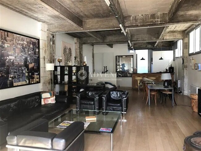 Plus de détails pour Bureau à vendre