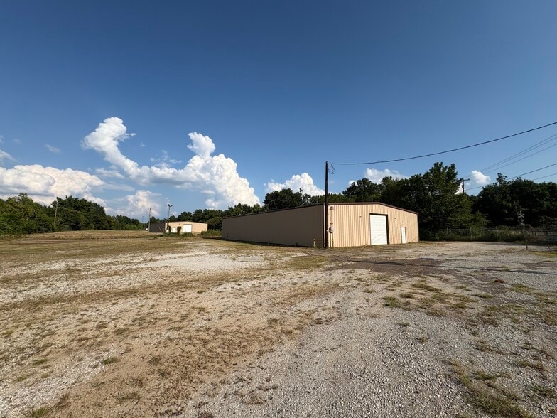 1516 S Sycamore St, Palestine, TX à louer - Photo de l’immeuble – Image 2 sur 13
