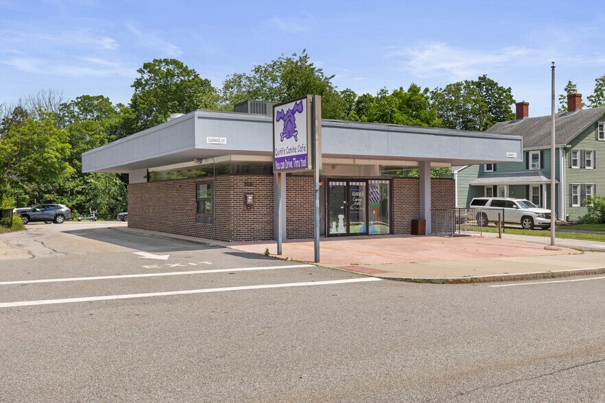 12 School St, Merrimac, MA à louer - Photo de l’immeuble – Image 3 sur 39