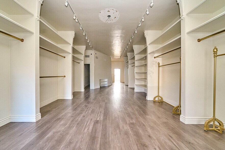 355-359 Robertson Blvd, Beverly Hills, CA à louer - Photo de l’immeuble – Image 2 sur 30