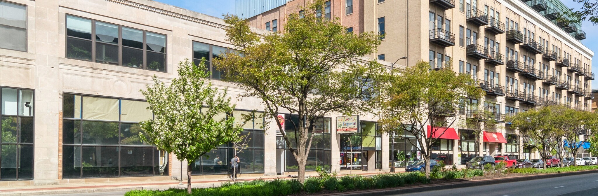 100 S Ashland Ave, Chicago, IL à louer Photo principale– Image 1 sur 5