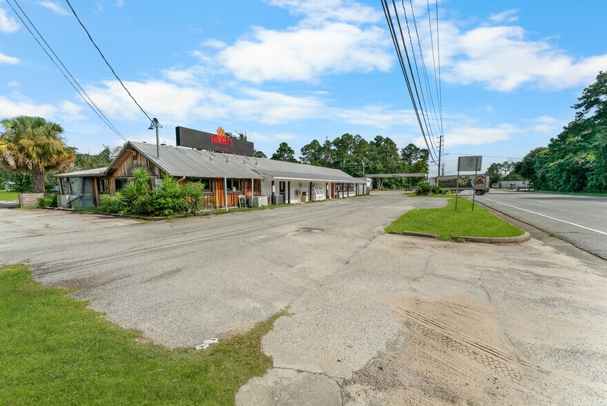 512 S US Highway 301, Jesup, GA à vendre - Photo de l’immeuble – Image 3 sur 42