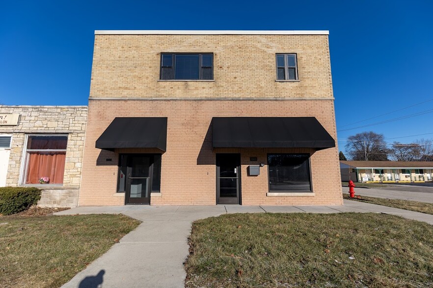 9300 W Ogden Ave, Brookfield, IL à louer - Photo de l’immeuble – Image 1 sur 24