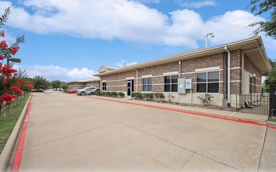 2698 N Galloway Ave, Mesquite, TX à louer - Photo de l’immeuble – Image 3 sur 43