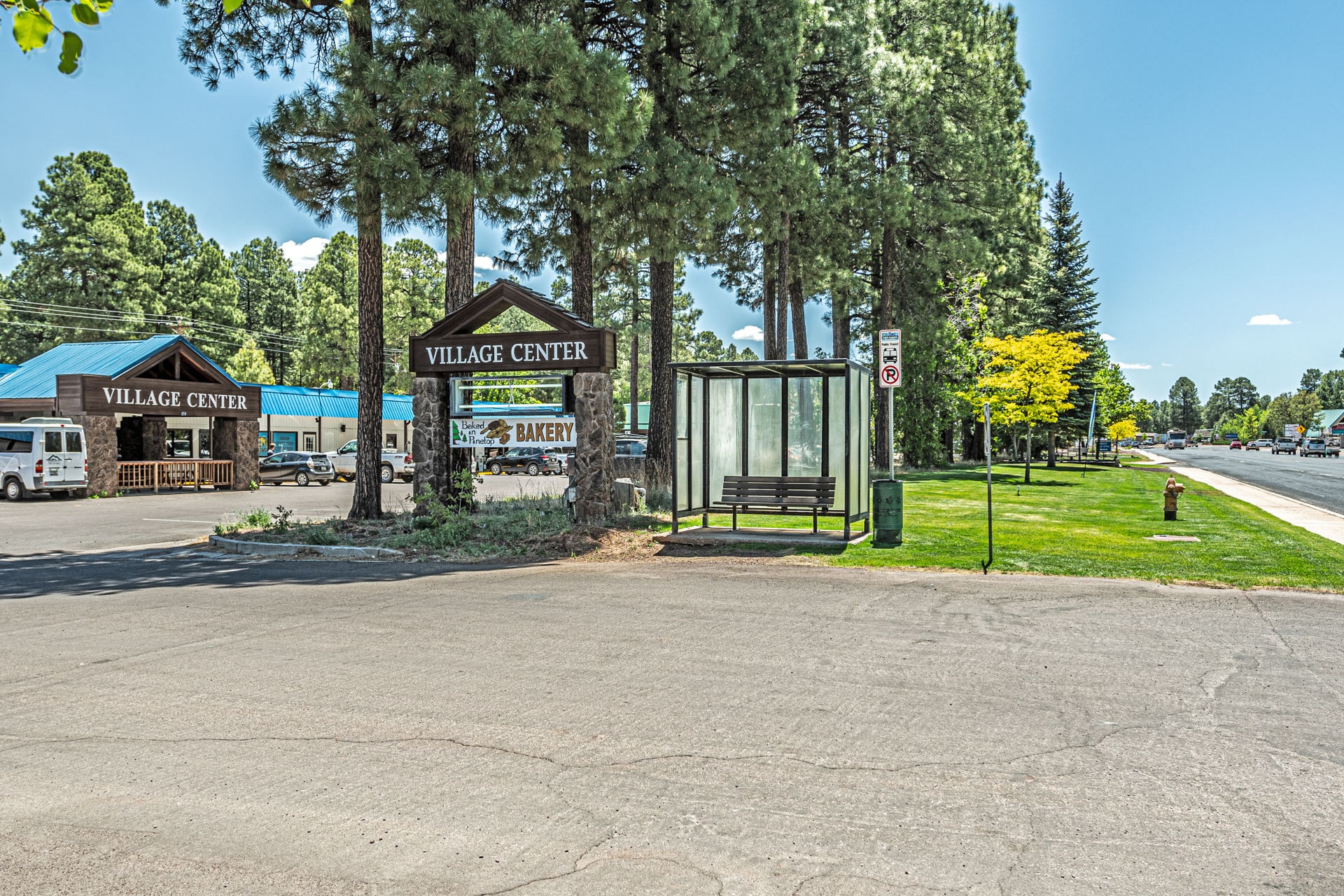 674 E White Mountain Blvd, Pinetop, AZ à louer Photo de l’immeuble– Image 1 sur 21