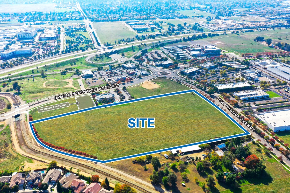 Temperance Avenue & Owens Mountain Parkway, Clovis, CA à vendre Photo principale– Image 1 sur 3