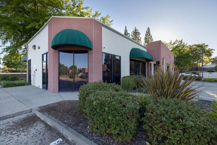 8203 Sierra College Blvd, Roseville, CA à vendre - Photo de l’immeuble – Image 2 sur 71