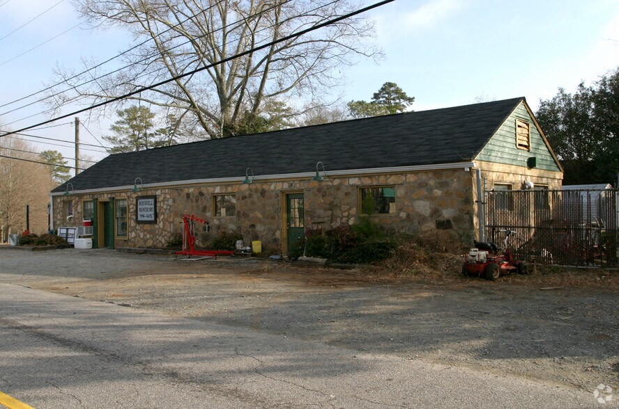 846 Ellis St, Roswell, GA à louer - Photo de l’immeuble – Image 2 sur 5