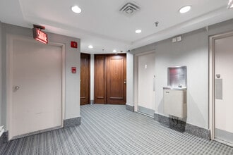 2222 Boul René-Lévesque O, Montréal, QC à louer Photo intérieure– Image 1 sur 15