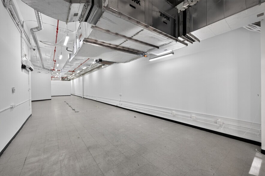 356 Broadway, New York, NY à vendre - Photo de l’immeuble – Image 3 sur 19