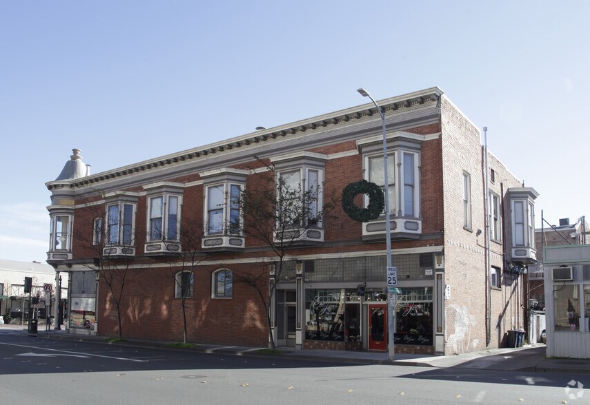 159-163 Kentucky St, Petaluma, CA à vendre - Photo de l’immeuble – Image 3 sur 56