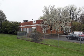 Plus de détails pour 3020 Darnell Rd, Philadelphia, PA - Industriel/Logistique à vendre