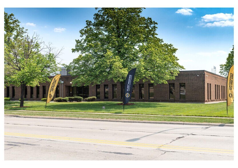 6363 W 73rd St, Bedford Park, IL à vendre - Photo de l’immeuble – Image 2 sur 65