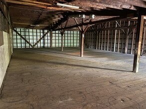 5226 E Hillsborough Ave, Tampa, FL à louer Photo intérieure– Image 2 sur 2