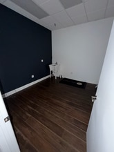 35104 US Highway 19 N, Palm Harbor, FL à louer Photo intérieure– Image 2 sur 3