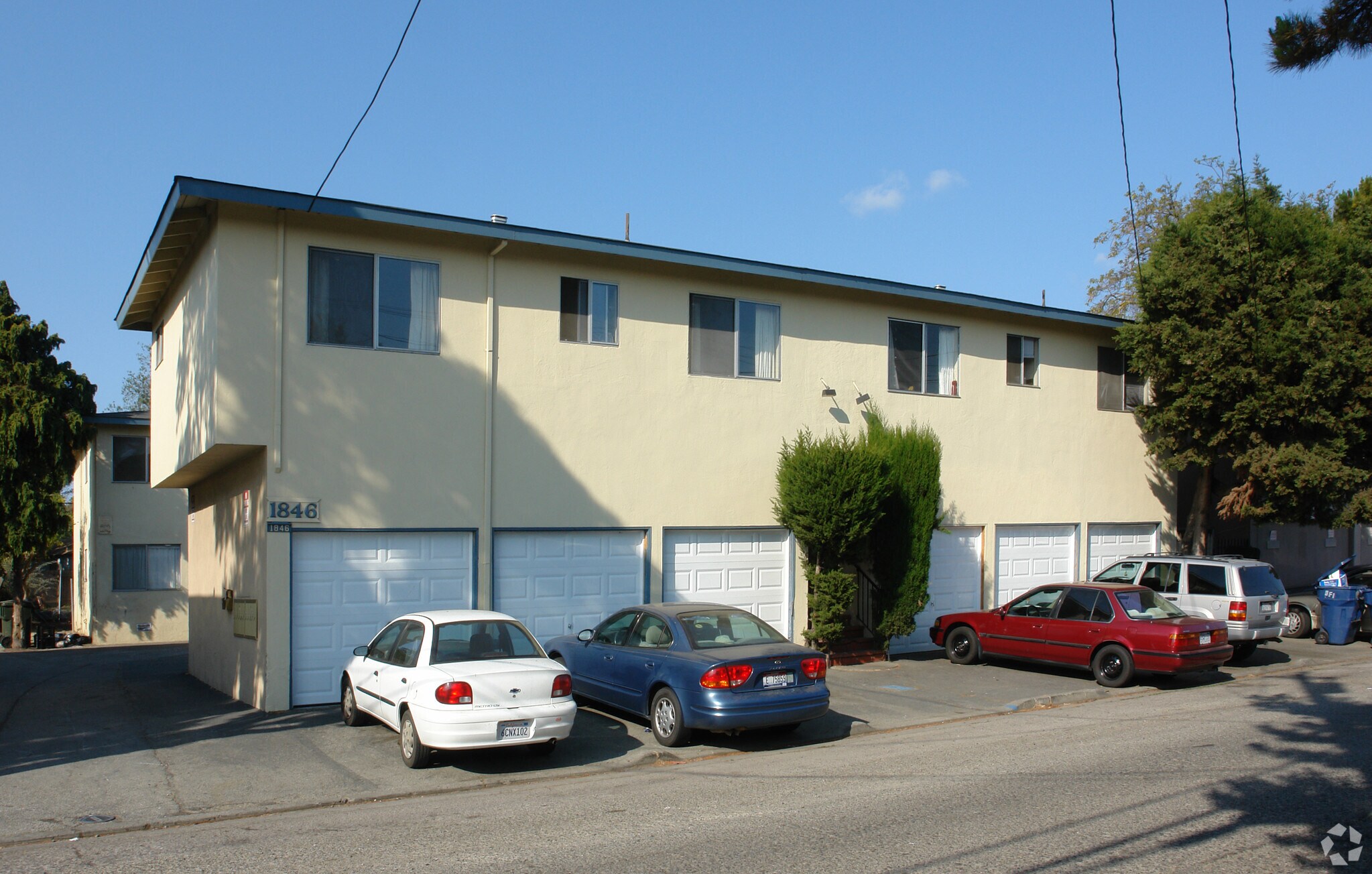 1846 W Bayshore Rd, East Palo Alto, CA à vendre Photo principale– Image 1 sur 4