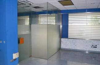 Plus de détails pour Local commercial à vendre