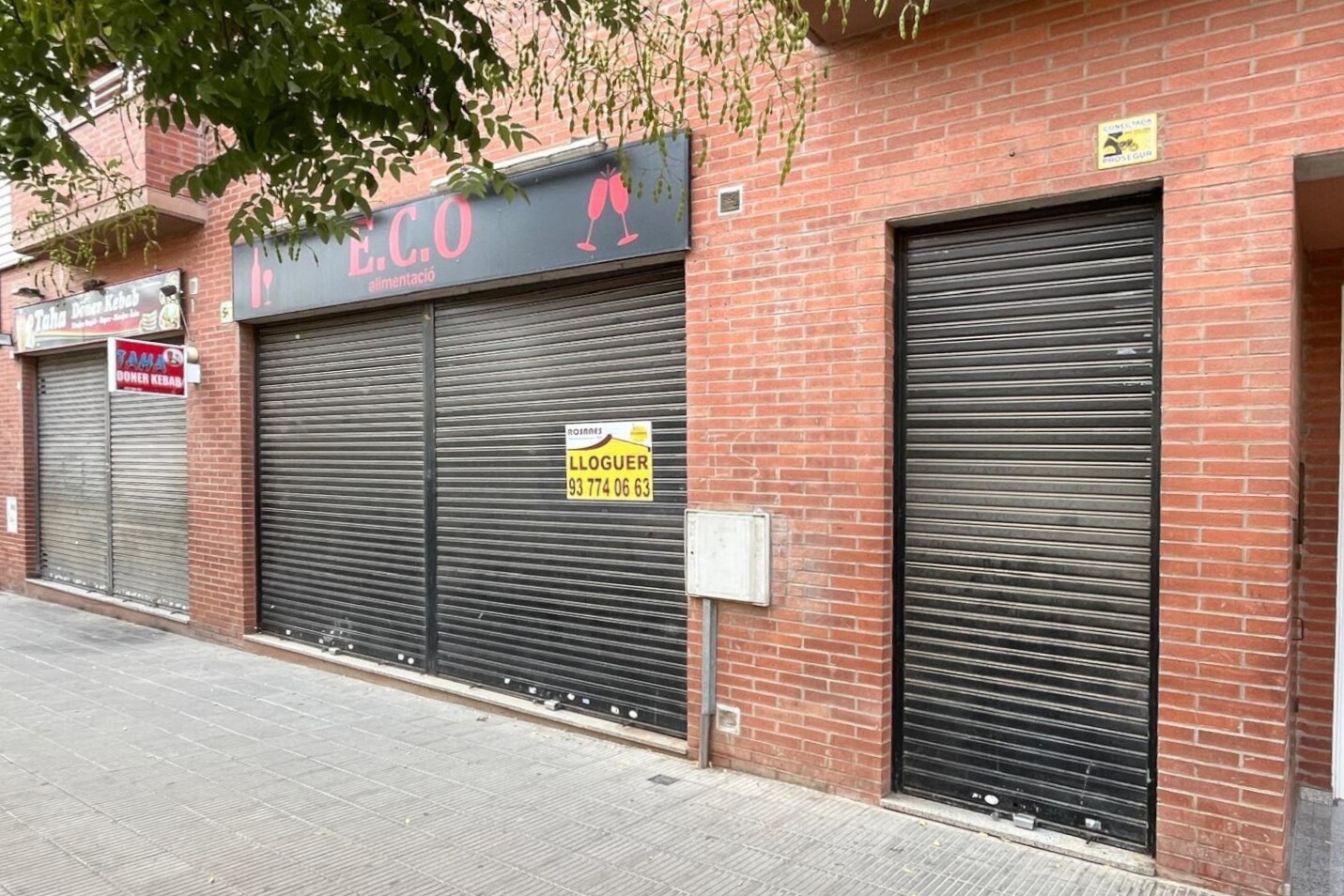 Local commercial dans Martorell, Barcelona à louer Photo principale– Image 1 sur 2