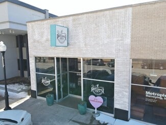 Plus de détails pour 221 W Hickory St, Denton, TX - Local commercial à louer