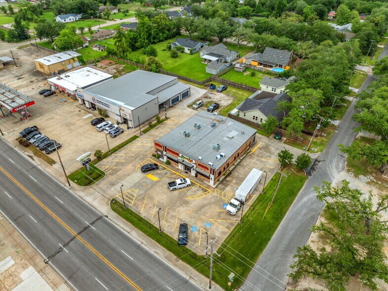 3800 Ryan St, Lake Charles, LA à vendre - Photo de l’immeuble – Image 2 sur 15