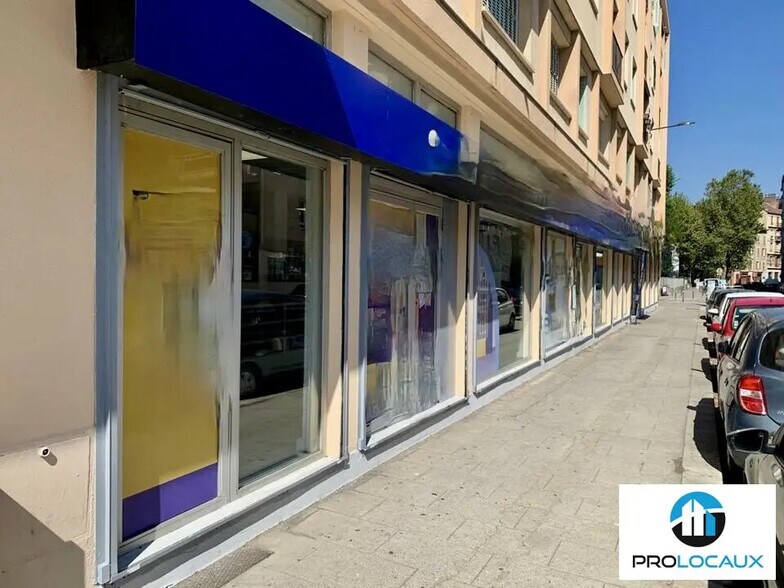 Local commercial dans Grenoble à louer - Photo de l’immeuble – Image 2 sur 5